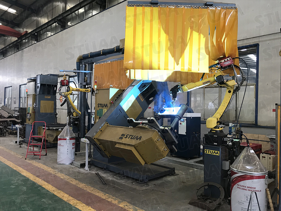 Bucket connecting rod robot welding system