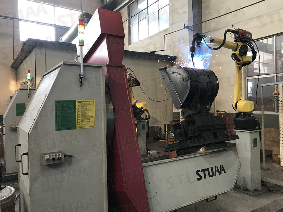 Robotic Welding System for Excavator Bucket