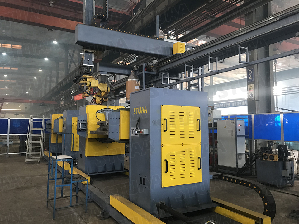 Coal machine middle groove square plate hole tooth rail seat robot welding system
